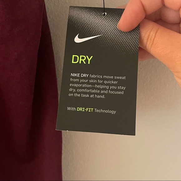 University of Mn Nike DryFit Mens Shirt - Picture 4 of 9